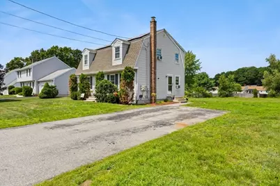 34 Stanley St, Attleboro, MA 02703 - Photo 3