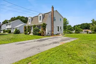 34 Stanley St, Attleboro, MA 02703 - Photo 3