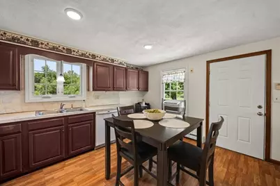 34 Stanley St, Attleboro, MA 02703 - Photo 15