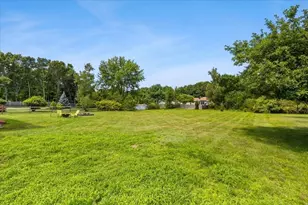 34 Stanley St, Attleboro, MA 02703 - Photo 31