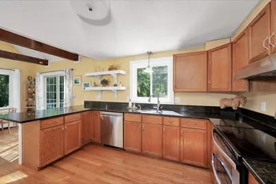 96 Bay State Cir, Hanson, MA 02341 - Photo 9