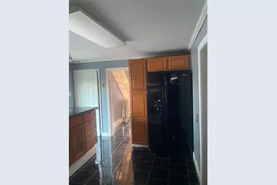 81 Pilgrim Ave, Worcester, MA 01604 - Photo 7
