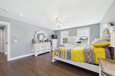 65 Armsby St, New Bedford, MA 02745 - Photo 15