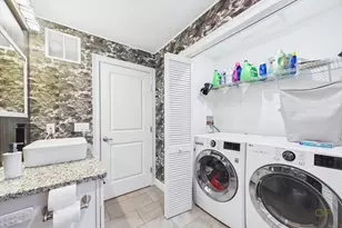 65 Armsby St, New Bedford, MA 02745 - Photo 13