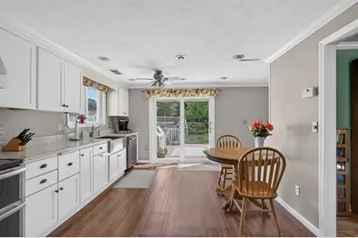 6 Topaz Ln, Dartmouth, MA 02747 - Photo 11