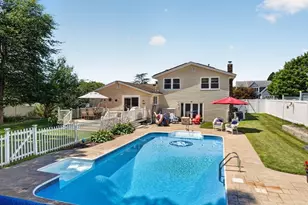 6 Topaz Ln, Dartmouth, MA 02747 - Photo 1