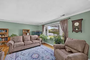 6 Topaz Ln, Dartmouth, MA 02747 - Photo 7