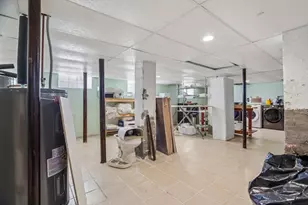 235 Clifton St, Malden, MA 02148 - Photo 35