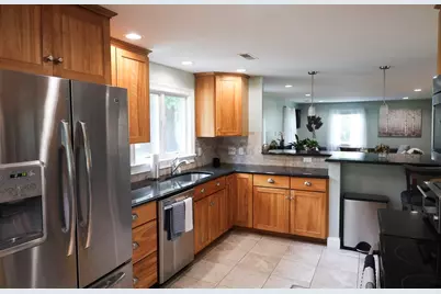 129 Burley St, Danvers, MA 01923 - Photo 7