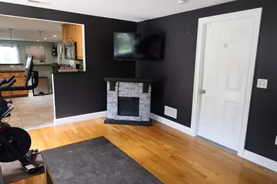 129 Burley St, Danvers, MA 01923 - Photo 17