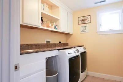 129 Burley St, Danvers, MA 01923 - Photo 21