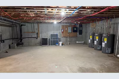 174 Locust St, Springfield, MA 01108 - Photo 35