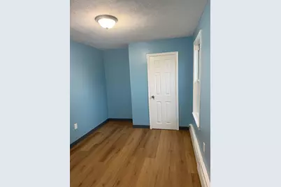 351-353 Lawrence St #4, Lowell, MA 01852 - Photo 7