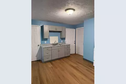 351-353 Lawrence St #4, Lowell, MA 01852 - Photo 3