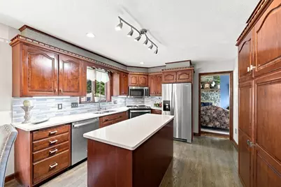 27 Shirley St, Wilbraham, MA 01095 - Photo 9