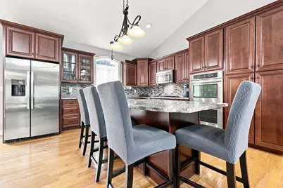 154 Mayflower Ave, Chicopee, MA 01013 - Photo 13