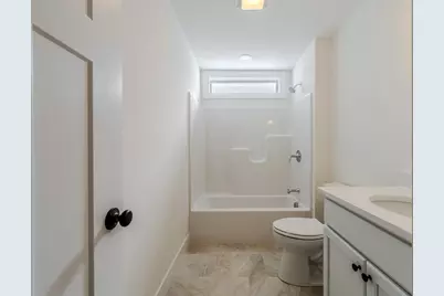 112 Genest St #16, Dracut, MA 01826 - Photo 9