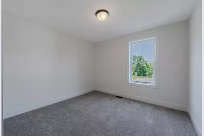 112 Genest St #16, Dracut, MA 01826 - Photo 15