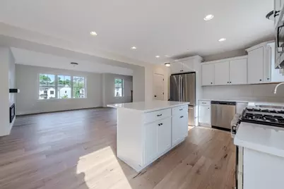 112 Genest St #16, Dracut, MA 01826 - Photo 5