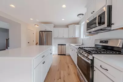 112 Genest St #16, Dracut, MA 01826 - Photo 5