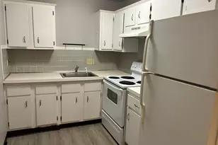135 Winthrop St, Framingham, MA 01702 - Photo 3
