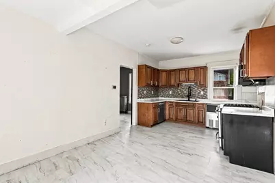 294 Weld St, New Bedford, MA 02740 - Photo 5