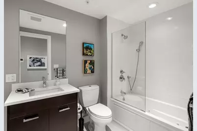 407 W 1st #302, Boston, MA 02127 - Photo 21