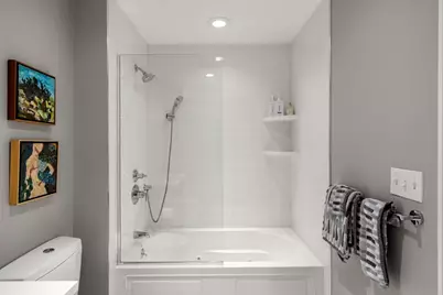 407 W 1st #302, Boston, MA 02127 - Photo 23