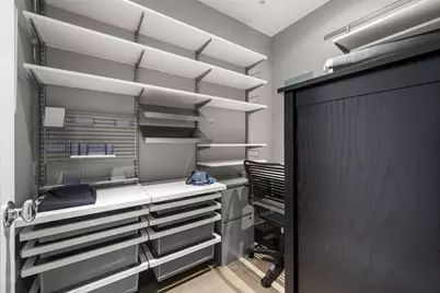 407 W 1st #302, Boston, MA 02127 - Photo 25