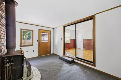 22 Dartmouth St, South Hadley, MA 01075 - Photo 25