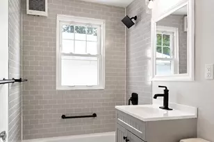 22 Dartmouth St, South Hadley, MA 01075 - Photo 21