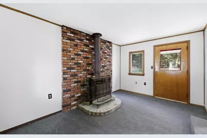 22 Dartmouth St, South Hadley, MA 01075 - Photo 27
