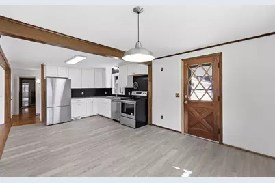 22 Dartmouth St, South Hadley, MA 01075 - Photo 13