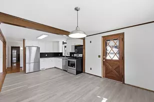 22 Dartmouth St, South Hadley, MA 01075 - Photo 13