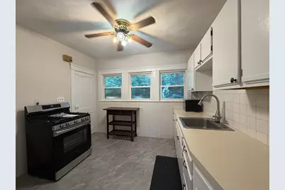 61 Westchester Rd #61, Newton, MA 02458 - Photo 5
