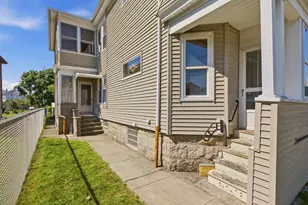345 Sprague St, Fall River, MA 02724 - Photo 3