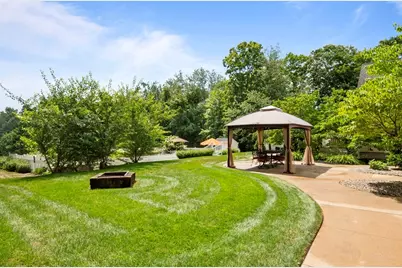 139 Highland St, Townsend, MA 01469 - Photo 9