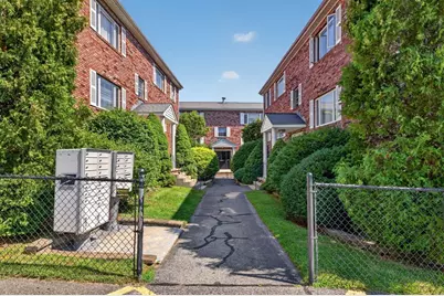 50 Clark St #12, Fall River, MA 02720 - Photo 3