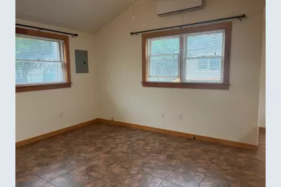 13 Elm Park #2, Groveland, MA 01834 - Photo 3