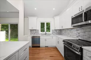 25 Vinal St, Auburn, MA 01501 - Photo 9
