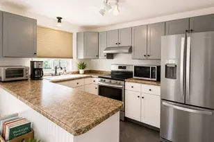 62 Laurel St, Greenfield, MA 01301 - Photo 11