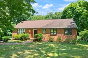 24 Minihans Ln, Quincy, MA 02169 - Photo 1