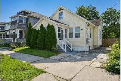 119 Littleton St, Springfield, MA 01104 - Photo 1
