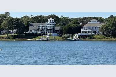 44 Commodore Ln, Falmouth, MA 02536 - Photo 5