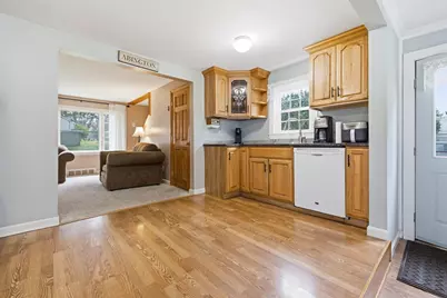 127 Isabelle, Abington, MA 02351 - Photo 9