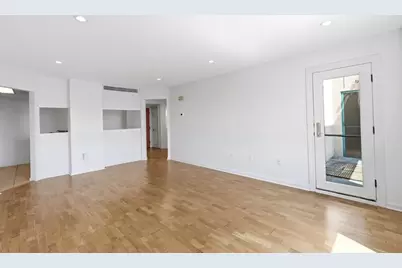 165 Cottage #701, Chelsea, MA 01250 - Photo 5