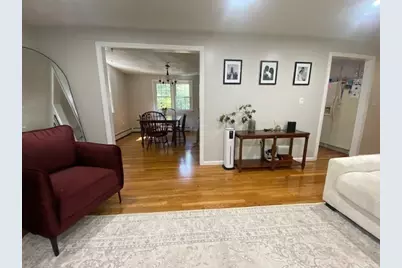 64 Haverhill St, Reading, MA 01867 - Photo 5
