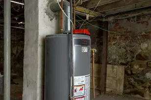 247 Mechanic St, Leominster, MA 01453 - Photo 29