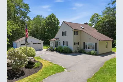 11 Pineridge Rd, Montgomery, MA 01085 - Photo 1