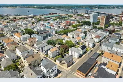 315 Washington St, Fall River, MA 02721 - Photo 7